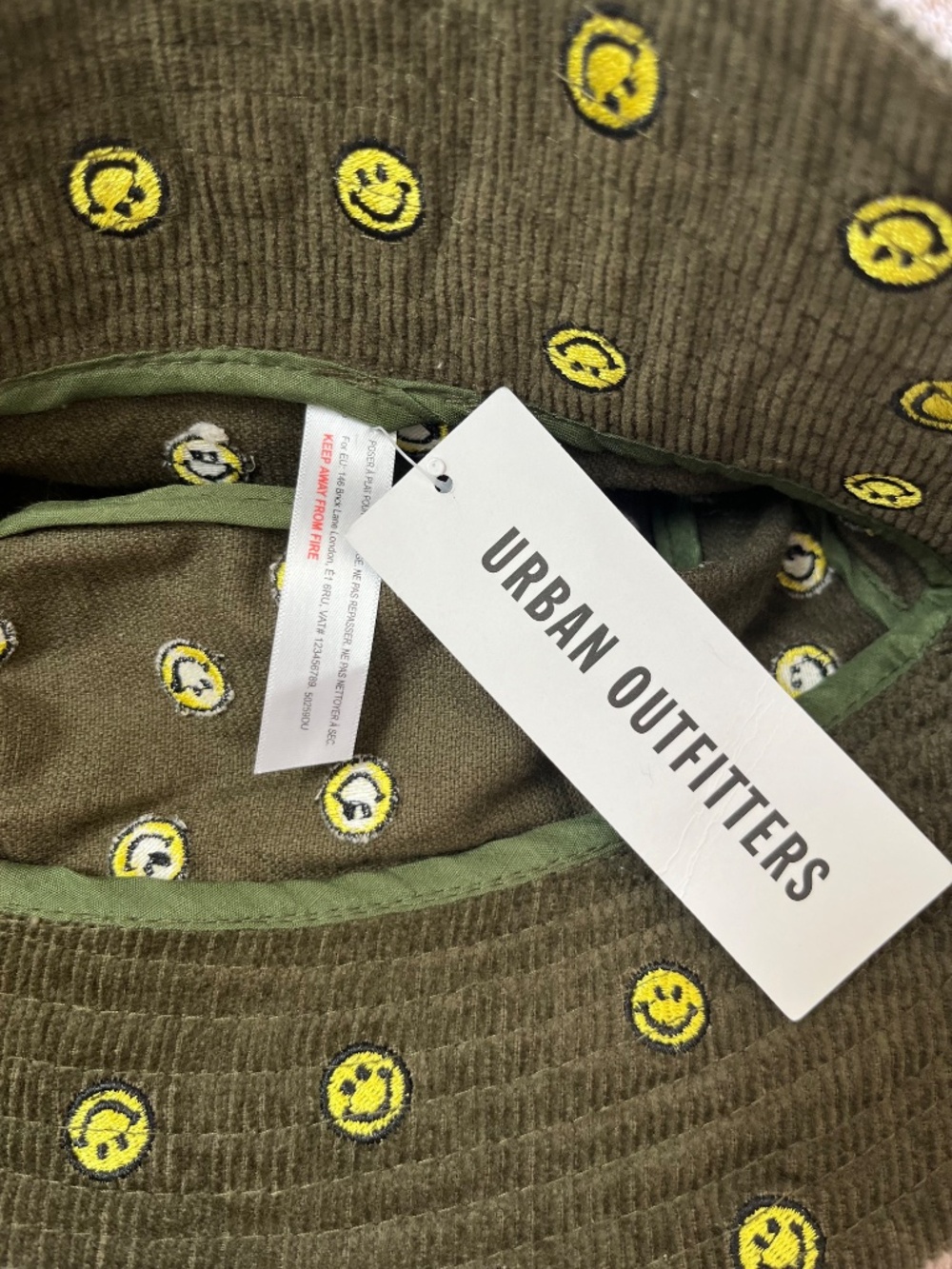 Urban Outfitters corduroy bucket hat - Picture 3 of 5